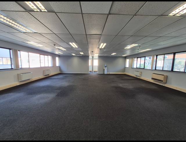322M² OFFICE TO LET IN SANDTON CENTRAL